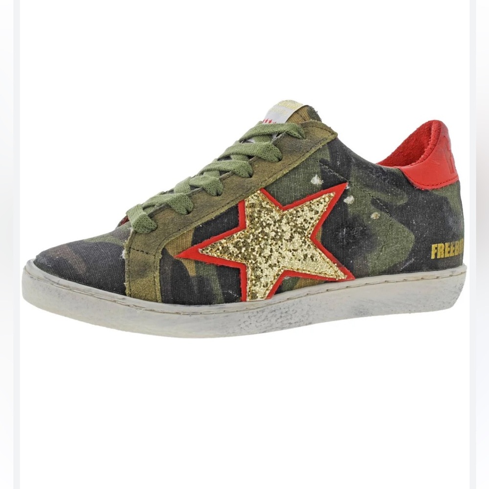 Freebird by Steven Camo Sneakers with Gold Star